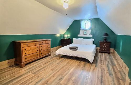 Leadville House | Gem Palace with Hot Tub Sauna
