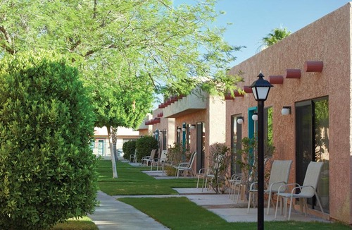 Lake Havasu City Hotel | GetAways at Havasu Dunes Resort