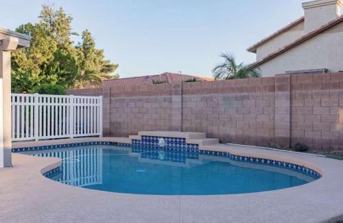 Gilbert House | Gilbert Home Private fenced Pool Family Fun and Prime Location