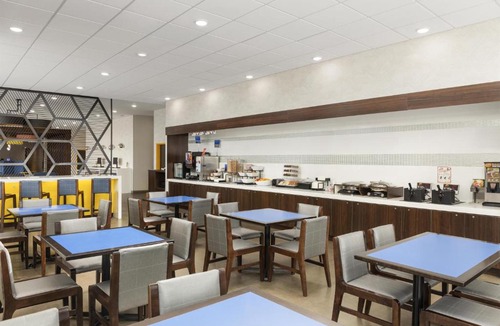 Sioux Falls Hotel | GLō Best Western Dawley Farms In Sioux Falls