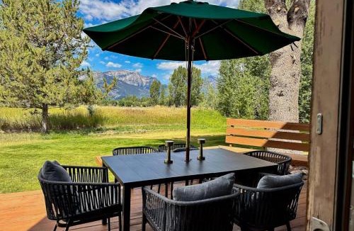 Jackson House | Glacier D