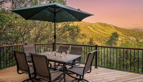 Steamboat Springs House | Glacier Lodge - East