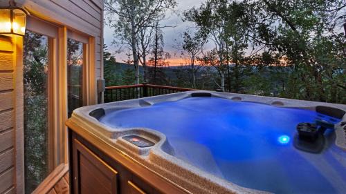 Steamboat Springs House | Glacier Lodge - West
