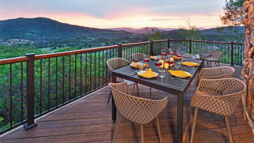 Steamboat Springs House | Glacier Lodge - West