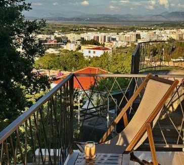 Ulcinj Villa | Glass house