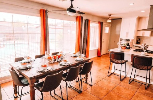 Glendale Villa | Glendale Pool Heat Pet Friendly