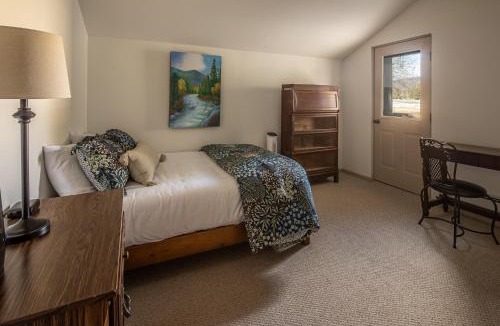 Big Sky Meadow Village House | Glenn House