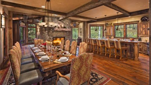 Steamboat Springs House | Gold Mine Lodge