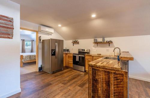 Custer House | Gold VC Custer`s Loft