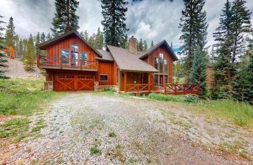 Crown House | Golden Crown Cabin