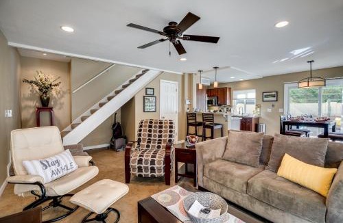 Ahwatukee Foothills House | Golf Community Townhouse with Amenities Galore! condo