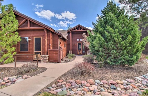 Torreon House | Golf Course & Lake Views: Luxe Show Low Cabin