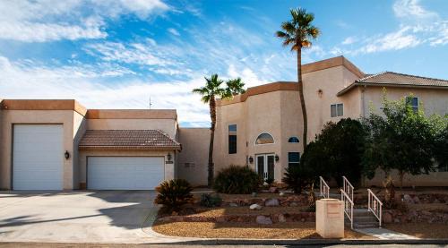 Lake Havasu City House | Golf Course Luxury Retreat on Hogan