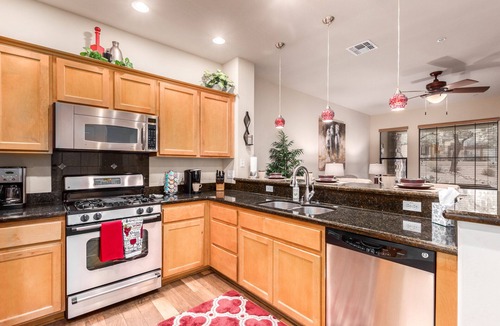 Talon Retreat House | Golf, Grill and Chill In This Grayhawk Townhome!