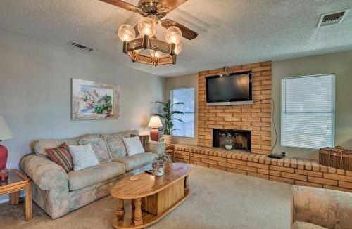 Golden Hills House | Golf, Hike & Suntan: Mesa Family Home w/Yard