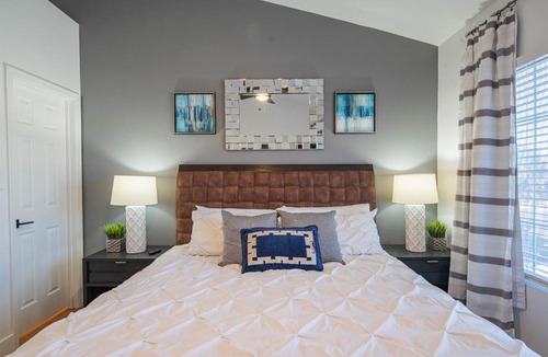 North Scottsdale Apartment | Golfers Desert Oasis Luxury 2BR Walk to TPC