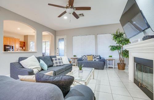 Palm Valley House | Goodyear Group Getaway w/Pool & Putting Green