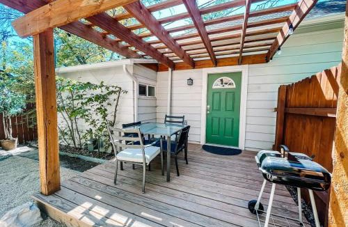 Central Colorado Springs House | Gorgeous cottage downtown COS pet friendly