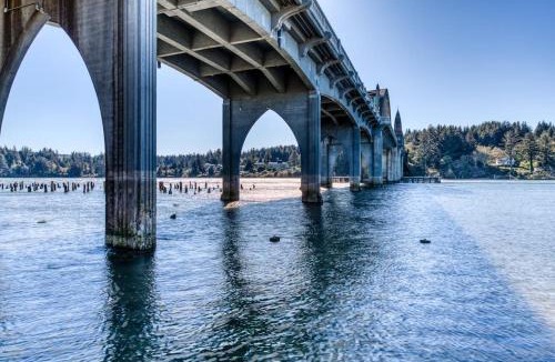 Florence House | Gorgeous riverfront rental with excellent views & large private deck