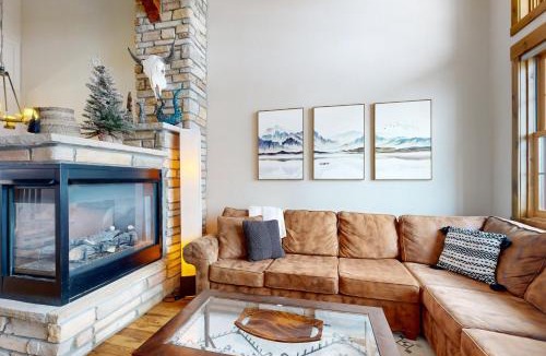Granby Apartment | Granby Grandeur