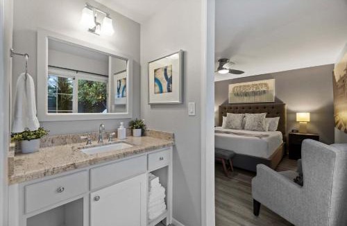 Raskin Estates House | Grand Camino - Stylish Vibes Pool Grille Firepit