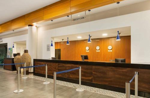 Zona Hotelera Resort | Grand Decameron Los Cabos, A Trademark All-Inclusive Resort