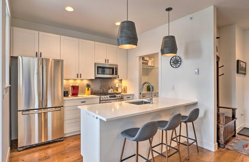 Grand Lake House | Grand Lake Condo w/Balcony & Mountain Views