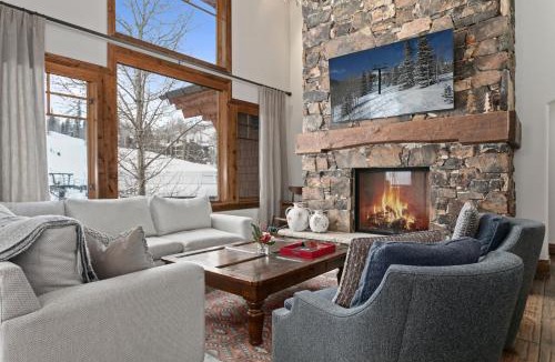 Empire Pass Apartment | Grand Lodge - Four Bedroom #405 - Ski-in ski-out