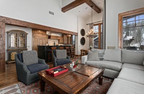 Empire Pass Apartment | Grand Lodge - Four Bedroom #405 - Ski-in ski-out