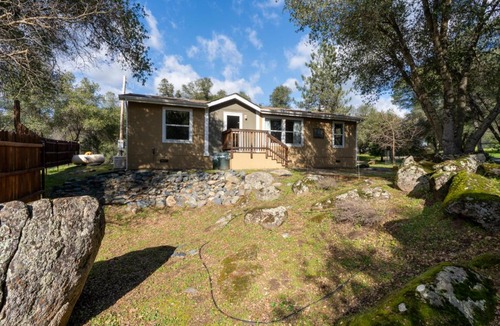 Mariposa House | Granite View Retreat
