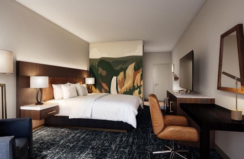 West Yellowstone Hotel | Gray Wolf Inn & Suites