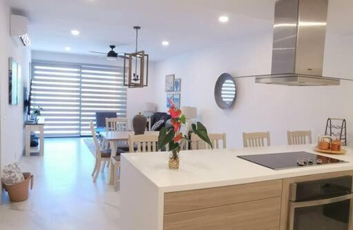 El Tezal Apartment | Great location 2BD 2BTH Walking distance to Medano