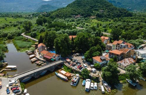 Karuc Ski Chalet | Green Hill