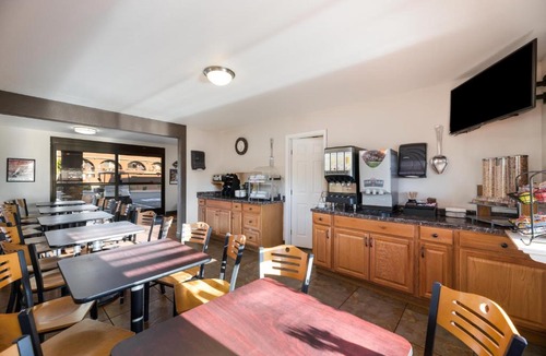 West Sedona Hotel | GreenTree Inn Sedona