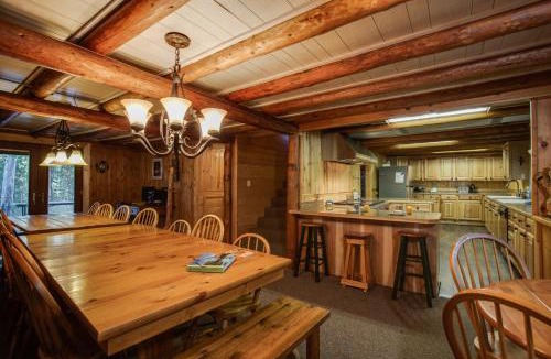 Island Park House | Grey Wolf Retreat