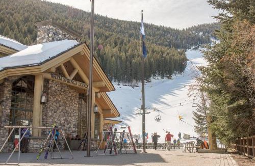 Warm Springs House | Greyhawk Condo 10