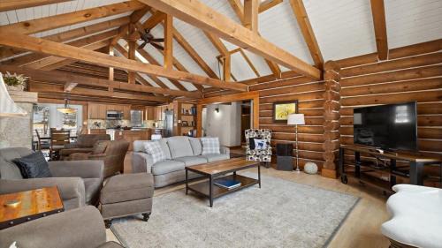 Red Lodge House | Grizzly Peak Cabin