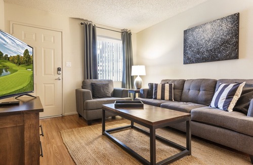 Riverside Apartment | Ground floor in Downtown Tempe near ASU!