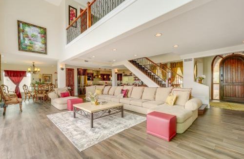 Paradise Valley Village House | Group-Friendly Desert Escape! Putting Green, Pool