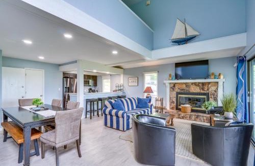 Osage Beach House | Group Friendly! Lake-View Margaritaville Retreat