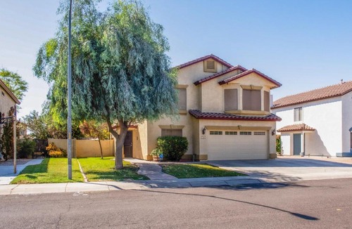 Glendale House | Group-Ready Glendale Oasis w/Pool Grotto + Slide