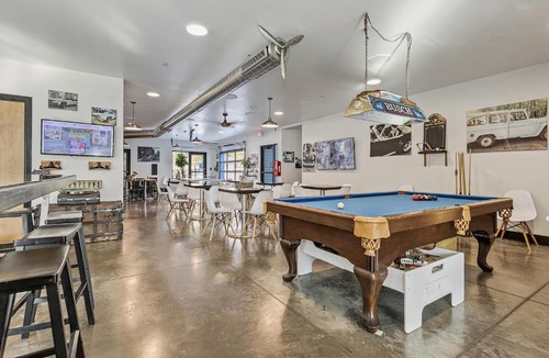 Pacific Hotel | Group suite for 5 with onsite activities and pool