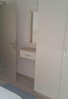 Rana House | Guesthouse LOSHI