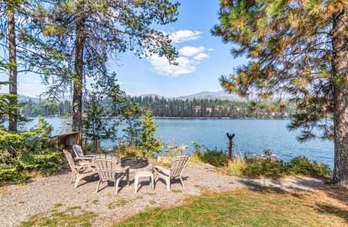Sandpoint House | Gypsy Bay Waterfront Gem