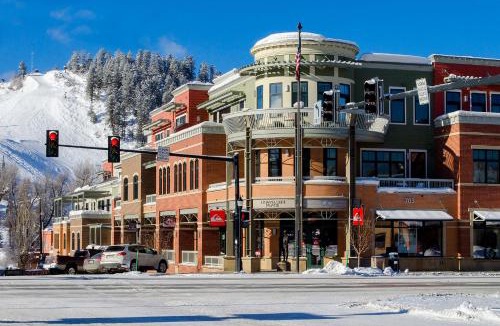 Downtown Steamboat Springs Apartment | H205A - Howelsen Place