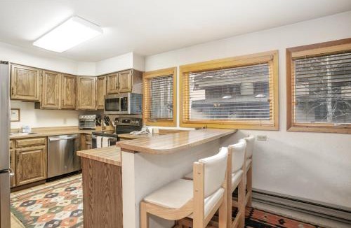 Intermountain House | H5 Meadow Creek townhouse