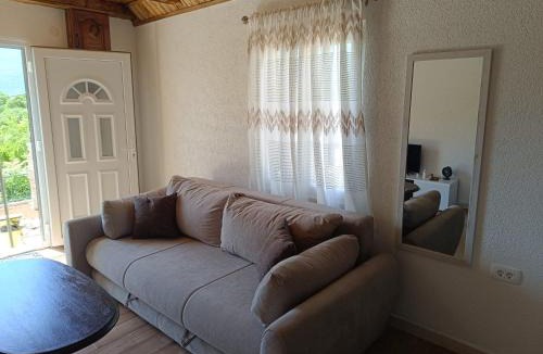 Danilovgrad Apartment | Hacienda Paraiso Escondido