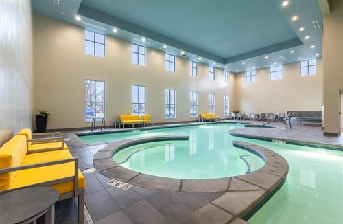 Logan Hotel | Hampton Inn And Suites Logan, Ut