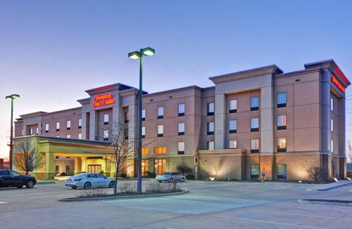 Orange Prairie Hotel | Hampton Inn and Suites Peoria at Grand Prairie