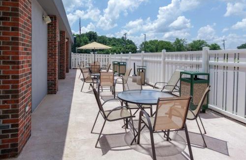 Jasper Hotel | Hampton Inn Jasper
